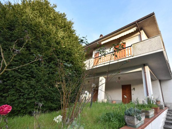 casa indipendente in vendita a Chiaravalle in zona Grancetta