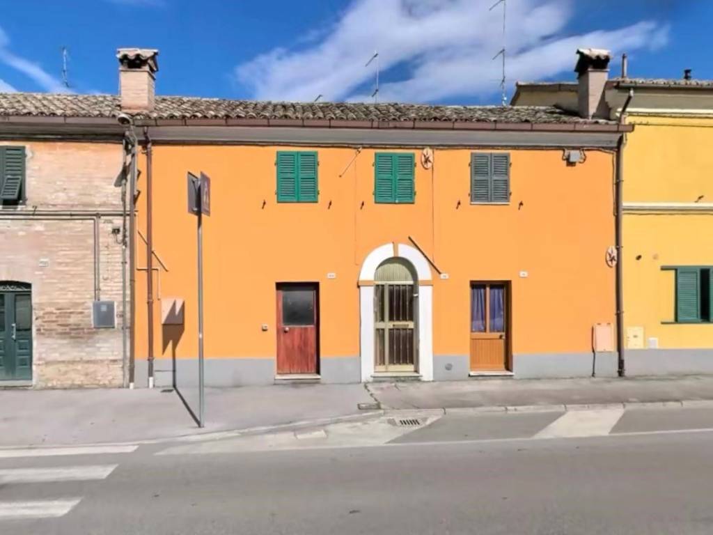 casa indipendente in vendita a Chiaravalle
