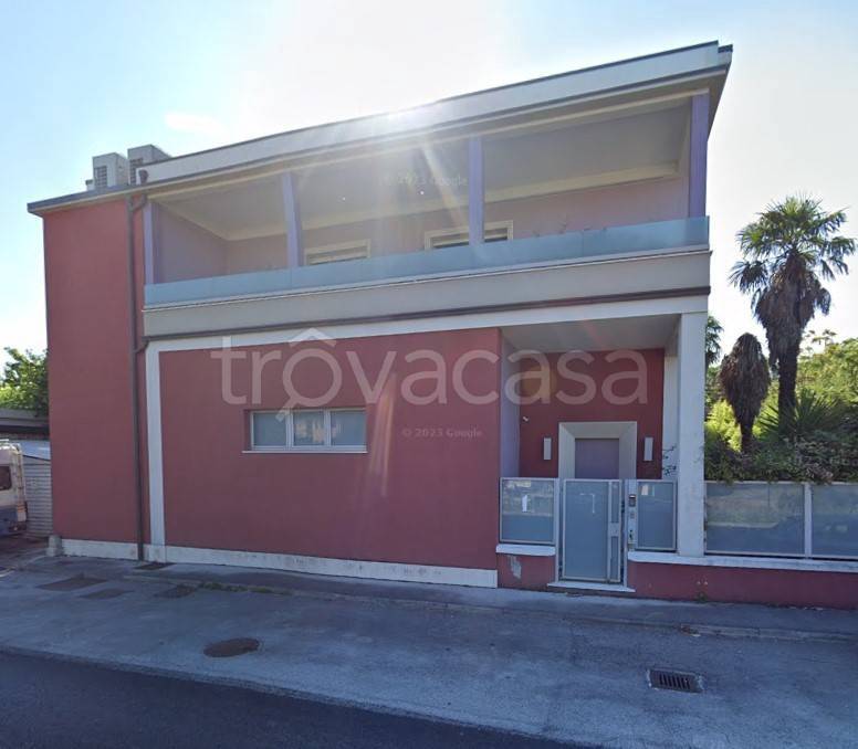 casa indipendente in vendita a Chiaravalle