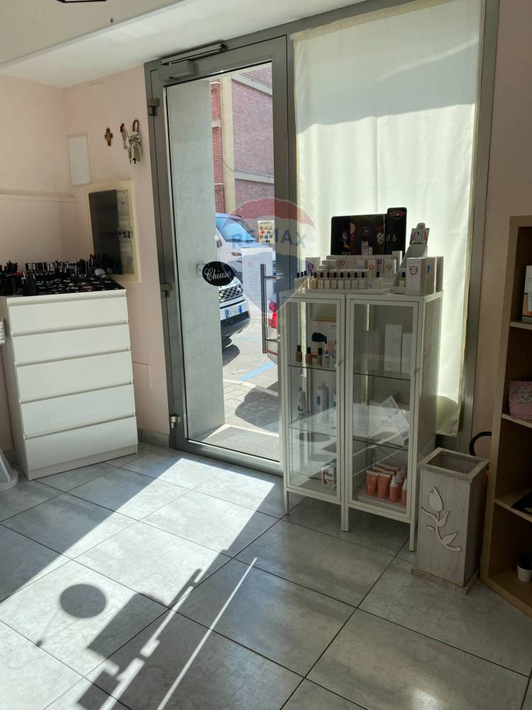 negozio in vendita a Chiaravalle