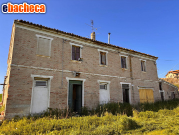 locale di sgombero in vendita a Chiaravalle
