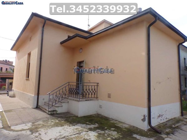 casa indipendente in vendita a Chiaravalle