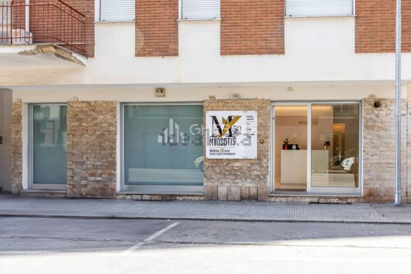 negozio in vendita a Chiaravalle