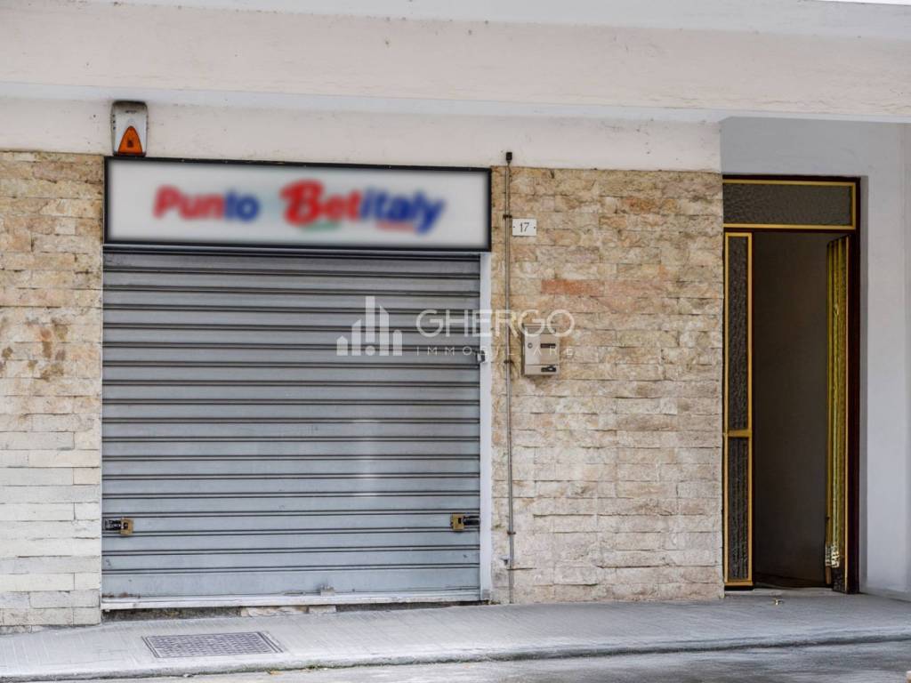 negozio in vendita a Chiaravalle