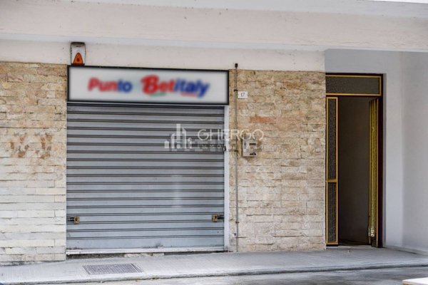 locale commerciale in vendita a Chiaravalle