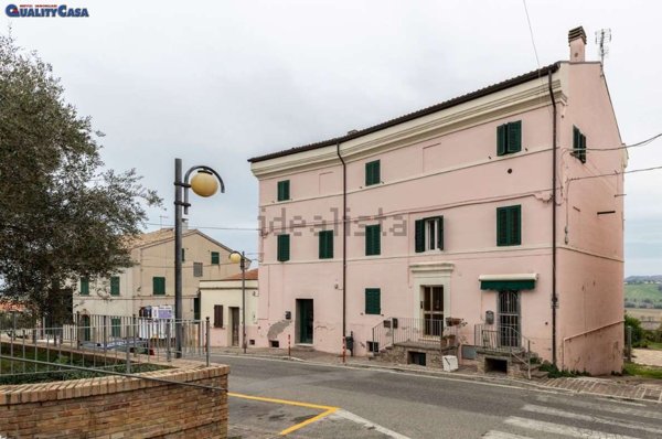 appartamento in vendita a Chiaravalle in zona Grancetta