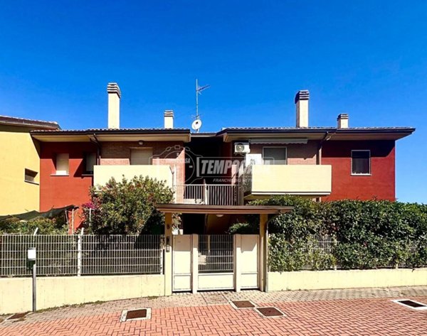 appartamento in vendita a Chiaravalle in zona Grancetta