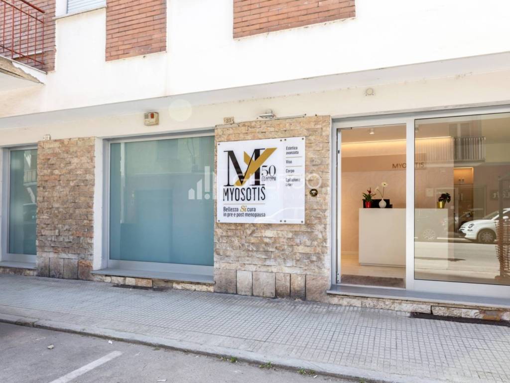 negozio in vendita a Chiaravalle