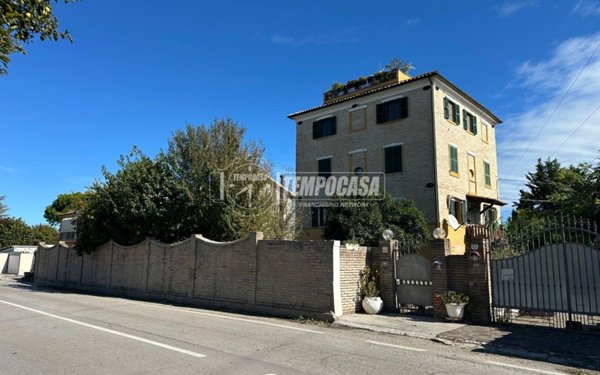appartamento in vendita a Chiaravalle