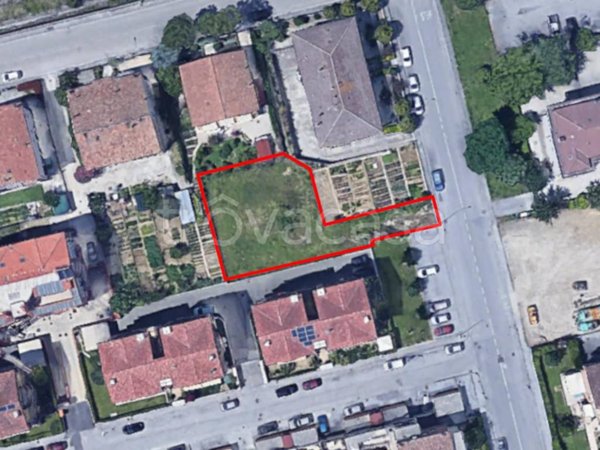 terreno edificabile in vendita a Chiaravalle