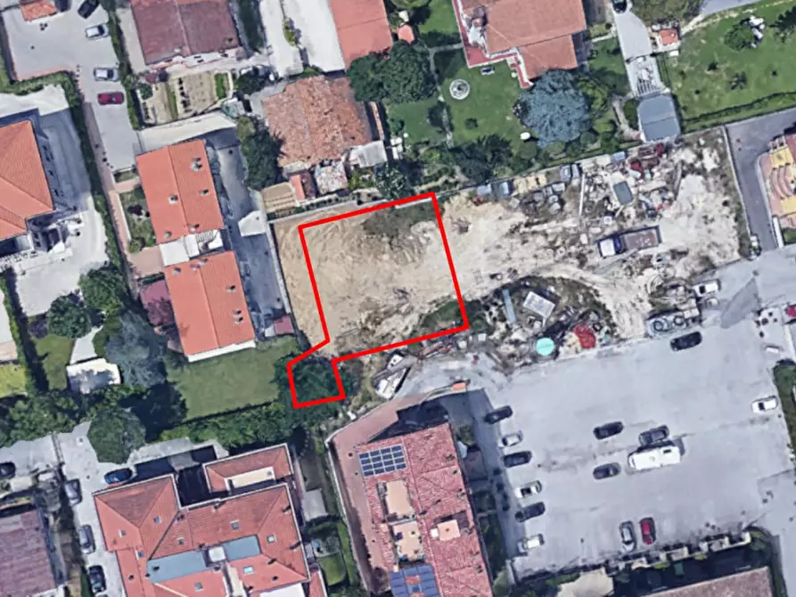 terreno edificabile in vendita a Chiaravalle