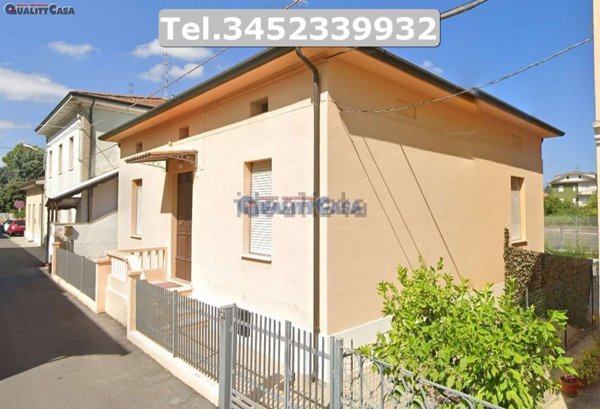 casa indipendente in vendita a Chiaravalle