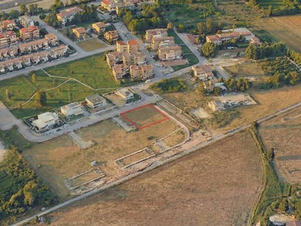 terreno edificabile in vendita a Chiaravalle
