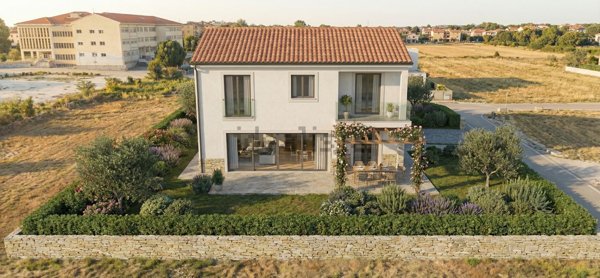 terreno edificabile in vendita a Chiaravalle