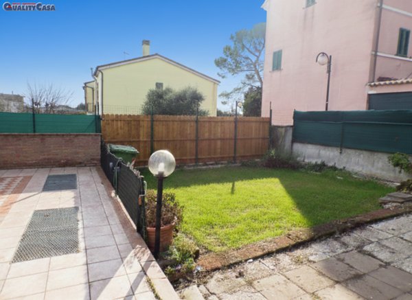 casa indipendente in vendita a Chiaravalle in zona Grancetta