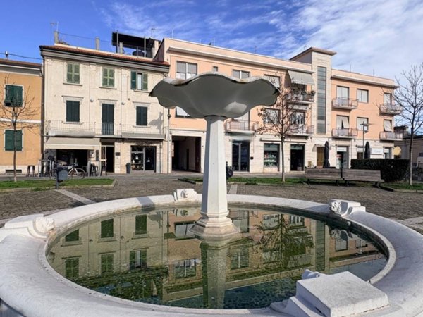 locale commerciale in vendita a Chiaravalle