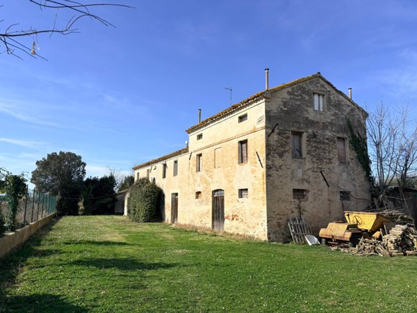 negozio in vendita a Chiaravalle