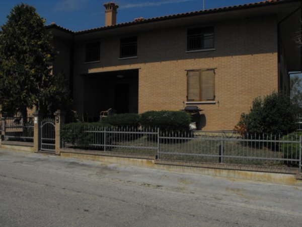 casa indipendente in vendita a Corinaldo