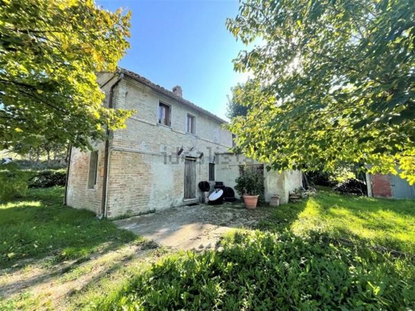 quadrivano in vendita a Corinaldo