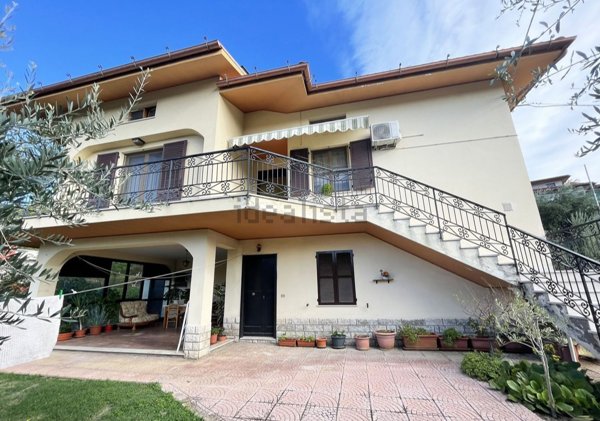 casa indipendente in vendita a Corinaldo