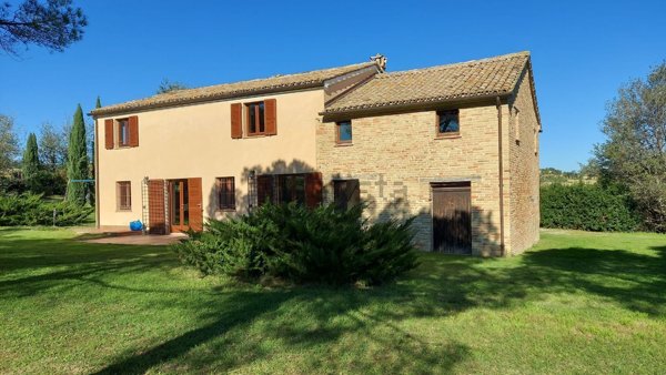 casa indipendente in vendita a Corinaldo