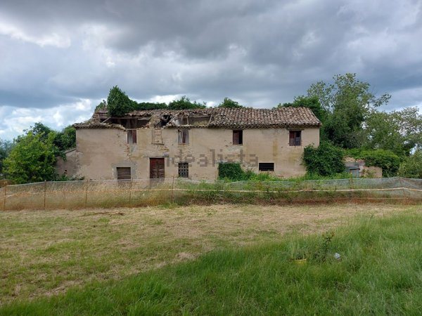 casa indipendente in vendita a Corinaldo