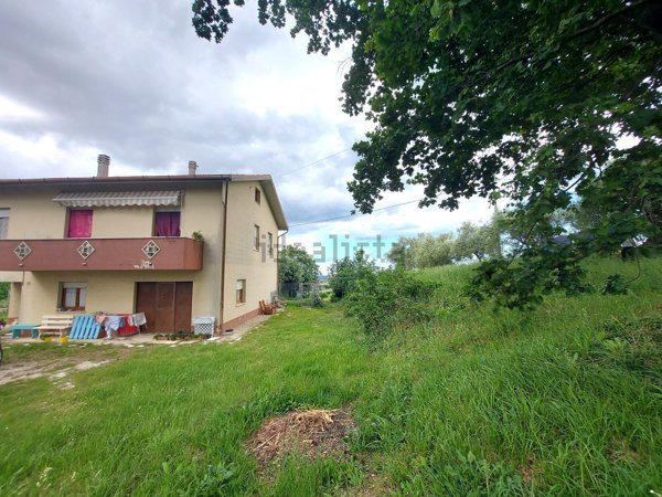 casa indipendente in vendita a Corinaldo