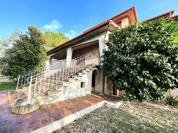 casa indipendente in vendita a Corinaldo