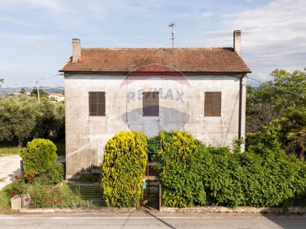casa indipendente in vendita a Corinaldo