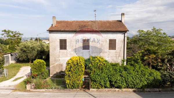 casa indipendente in vendita a Corinaldo