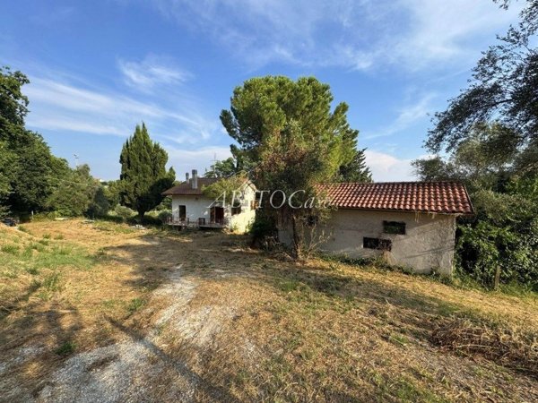 casa indipendente in vendita a Corinaldo