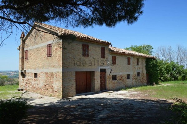 casale in vendita a Corinaldo in zona Cesano