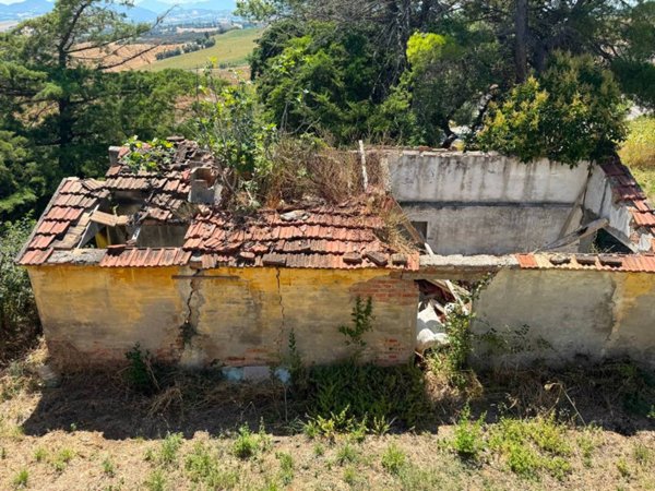casa indipendente in vendita a Corinaldo