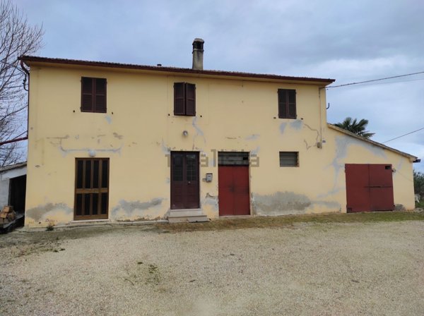 casa indipendente in vendita a Corinaldo