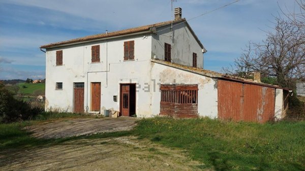 casale in vendita a Corinaldo