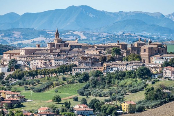 terreno edificabile in vendita a Corinaldo