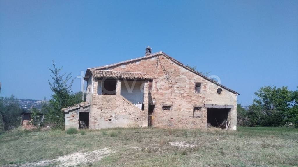 casa indipendente in vendita a Corinaldo