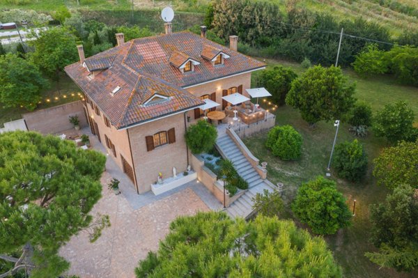 casa indipendente in vendita a Corinaldo in zona Nevola