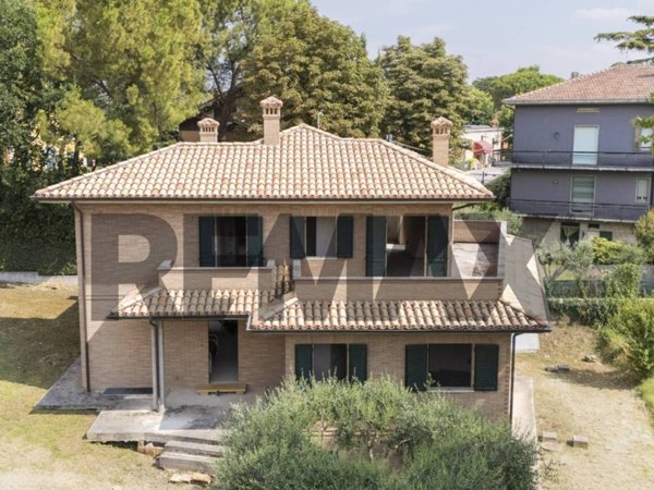 casa indipendente in vendita a Corinaldo