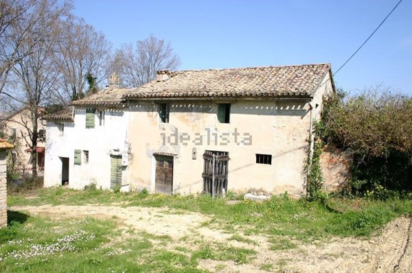 casa indipendente in vendita a Corinaldo in zona Cesano