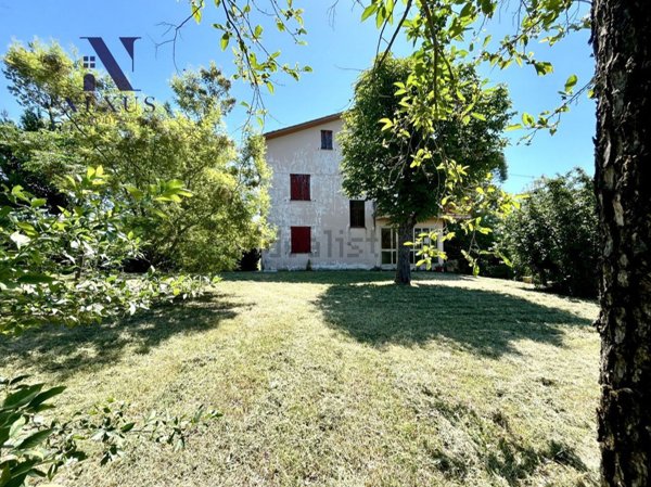 casa indipendente in vendita a Corinaldo