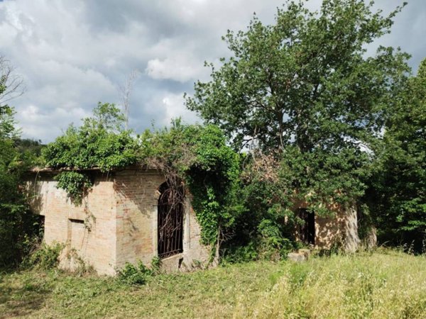 casale in vendita a Cupramontana in zona Poggio Cupro
