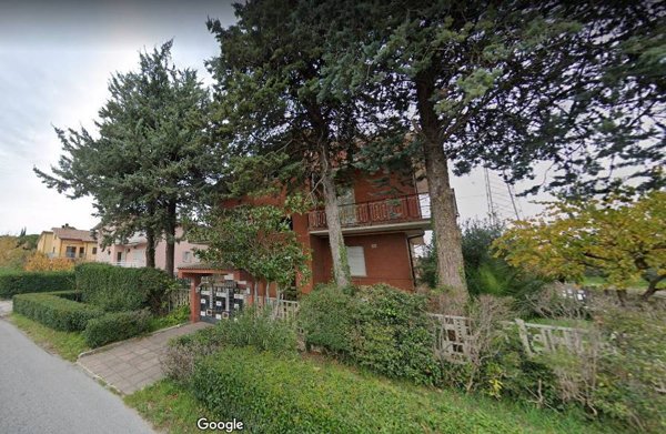 casa indipendente in vendita a Cupramontana