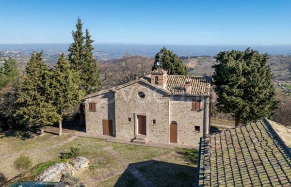 casa indipendente in vendita a Cupramontana