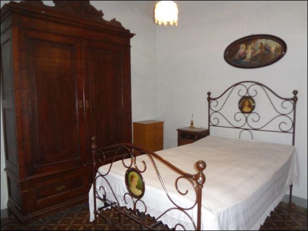 intera palazzina in vendita a Cupramontana