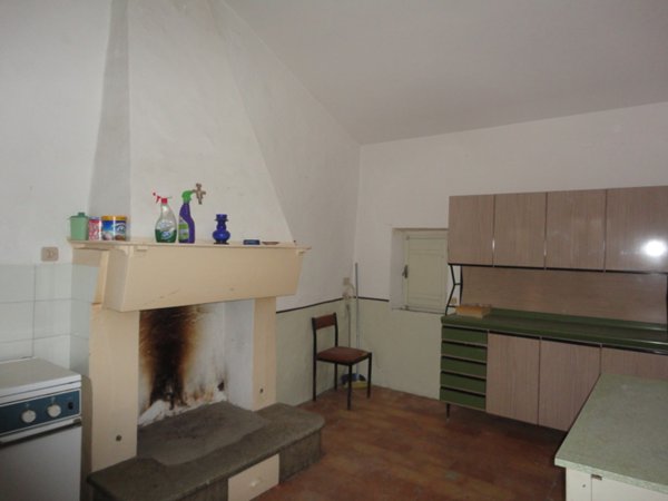 casa indipendente in vendita a Cupramontana