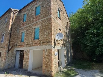 appartamento in vendita a Cupramontana
