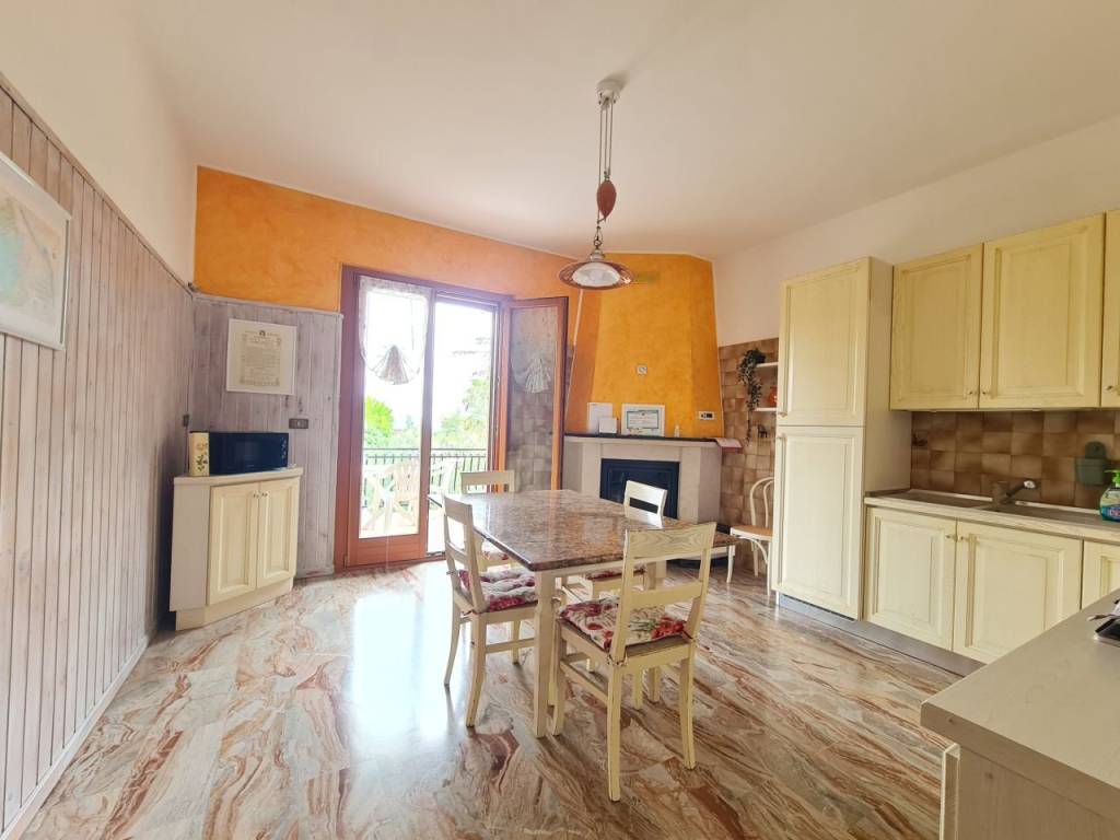 appartamento in vendita a Cupramontana