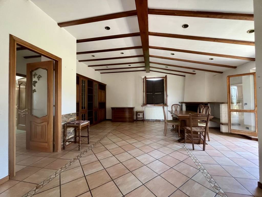 appartamento in vendita a Cupramontana