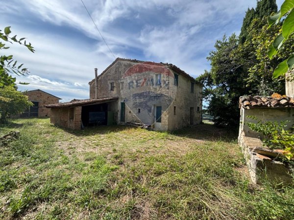 casa indipendente in vendita a Cupramontana